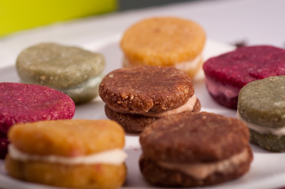 Кокосови макарони